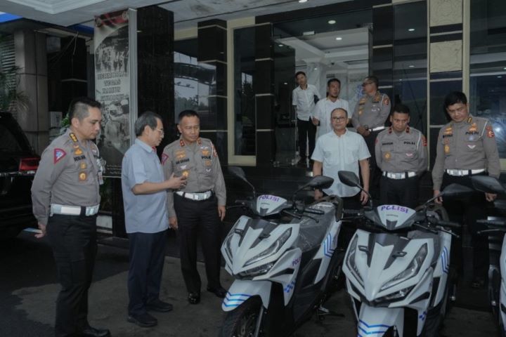 ilustrasi Korlantas Polri memberikan mobil dan motor listrik kepada Polda Kaltim untuk keperluan Upacara Hari Kemerdekaan. Foto: Ist