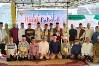 Halal Bihalal komunitas warga muslim Graha Raya pada hari Minggu, 5 Mei 2024 di Masjid Al Fatih, cluster Fortune Spring.