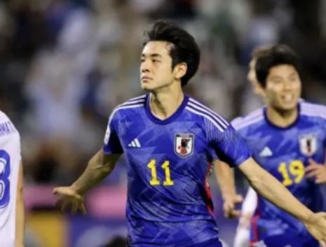 Momen selebrasi Fuki Yamada usai membobol gawang Uzbekistan pada laga final Asia U-23, Jumat (3/5/2024) malam. Foto: Instagram @pathdailybola