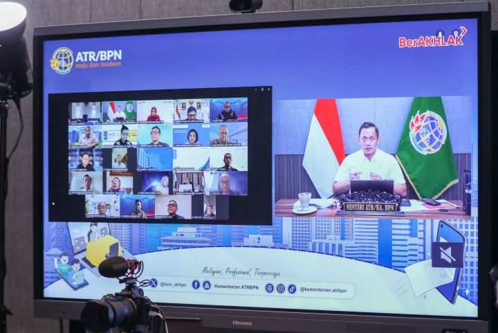 Menteri ATR/Kepala BPN Agus Harimurti Yudhoyono saat mengikuti Rapat Persiapan Peluncuran GovTech Indonesia bersama sejumlah Kepala Lembaga dan Menteri Kabinet Indonesia Maju, Sabtu (25/5/2024). Foto: Ist
