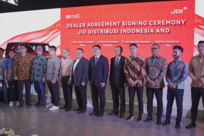 Peluncuran BAIC dihadiri oleh Ketua MPR RI Bambang Soesatyo (Bamsoet), direksi JDI, dan Rudy Salim selaku CEO Prestige Motorcars. Foto: JDI