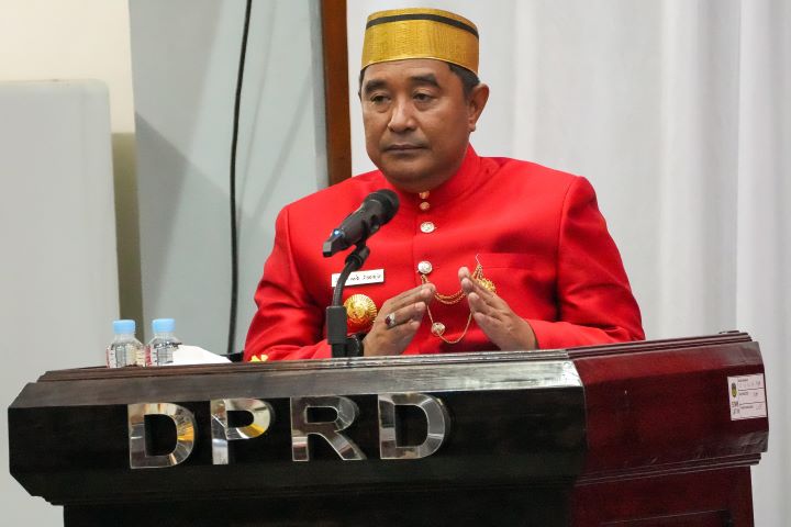 Penjabat Gubernur Sulsel, Bahtiar Baharuddin, menyatakan turut berduka atas peristiwa bencana alam yang terjadi di empat daerah di Sulsel. Foto: ist