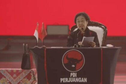 Ketua Umum PDIP Megawati Soekarnoputri saat berpidato di Rakernas PDIP di Beach City International Stadium Ancol, Jakarta, Jumat (24/5/2024). Foto: Live streaming YT PDIP