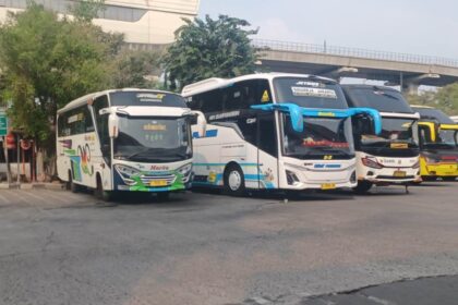Terminal Kampung Rambutan, Kelurahan Rambutan, Kecamatan Ciracas, Jakarta Timur, Selasa (21/5). Foto: Joesvicar Iqbal/ipol.id