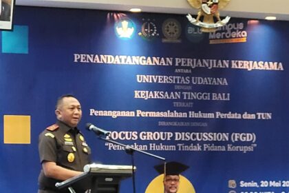 Kepala Kejaksaan Tinggi (Kajati) Bali, Ketut Sumedana dalam FGD (Focus Group Discustion) yang diadakan oleh Universitas Udayana (UNUD) di Bali, Senin (20/5/2024). Foto: Seksi Penkum Kejaksaan Tinggi Bali