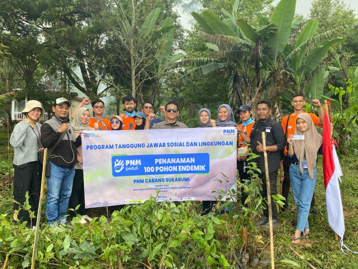 PT Permodalan Nasional Madani (PNM) cabang Sukabumi melalui program tanggung jawab sosial dan lingkungan dengan menanam 100 pohon endemik di Pos Baru Gunung Gede Jalur Gunung Putri, Desa Sukatani Cianjur Jawa Barat.