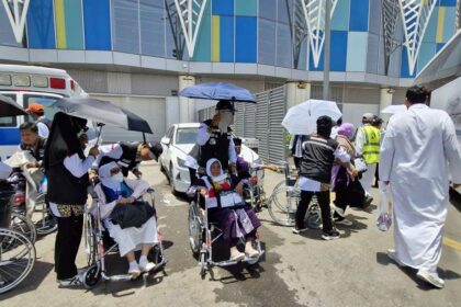 Jemaah haji Indonesia tiba di Madinah. Foto: Kemenag