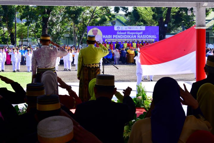 Peringatan Hari Pendidikan Nasional (Hardiknas) Tingkat Provinsi Sulsel, Kamis, 2 Mei 2024, yang dipusatkan di Lapangan Upacara Kantor Gubernur Sulsel. Foto: IST