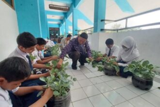 Ilustrasi siswa dan siswi dilarang menggelar pelepasan atau kelulusan di luar kota.(foto dok ipol.id)