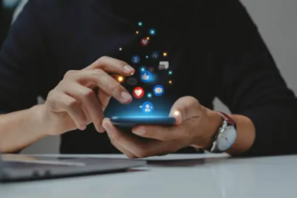 Awan Penggerak memudahkan guru dan tenaga kependidikan untuk mengakses informasi, referensi, dan inspirasi yang ada dalam Platform Merdeka Mengajar.