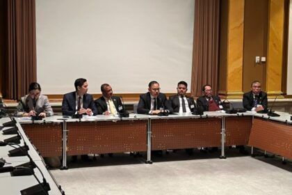 Dalam kunjungan kerja ke Swedia sejak 18 Mei 2024, rombongan Komisi IV DPR RI dipimpin Budhy Setyawan dan Budisatrio Djiwandono bersama pemerintah dan parlemen Swedia turut membahas soal program dijalankan di Swedia seperti pangan, pertanian, perikanan, kelautan dan lingkungan hidup. Foto: Ist