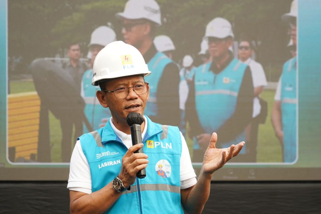 General Manager PLN Unit Induk Distribusi Jakarta, Lasiran memastikan seluruh petugas siap siaga 24 jam dalam perayaan Hari Raya Idul Adha 2024.