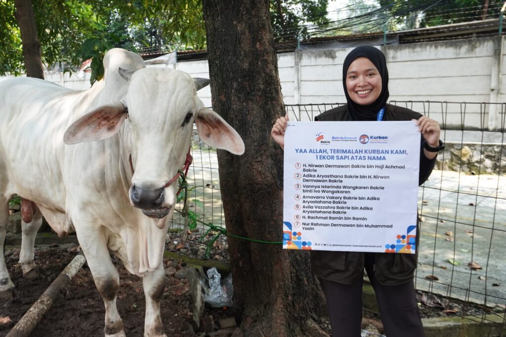 Bakrie Group melalui Bakrie Amanah Salurkan 157 Hewan Kurban di Hari Raya Idul Adha 1445 H. Foto/ist