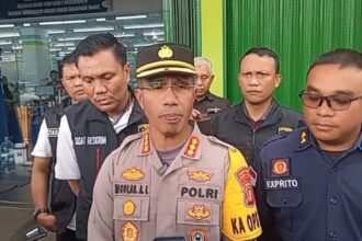 Kapolres Metro Jakarta Timur, Kombes Pol Nicolas Ary Lilipaly didampingi Kasat Reskrim di Jakarta. Foto: Dok/ipol.id