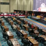 Kursi anggota DPRD DKI terlihat banyak yang kosong saat rapat paripurna istimewa HUT Jakarta ke 497 tahun.(Foto Sofian/ipol.id)