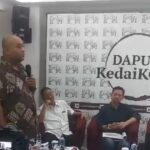 Paparan lembaga survei KEDAI KOPI terkait penolak batas usia kendaraan di Jakarta.(foto dok pribadi)