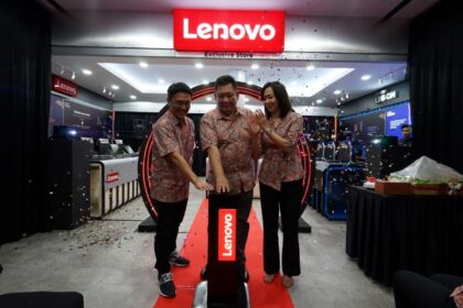 Prosesi peresmian Lenovo Exclusive Store Yogyakarta