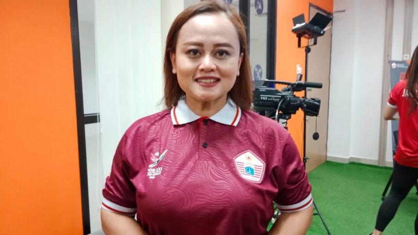 Manajer tim Karate DKI Jakarta Esti Puji Lestari. (Foto: IPOL.ID)