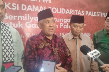 Ketua Steering Committee (SC) Aliansi Rakyat Indonesia Bela Palestina, Din Syamsuddin dalam konfrensi pers Aksi Solidaritas Rakyat Bela Palestina, di Jakarta Timur, Rabu (5/6/2024). Foto: Is