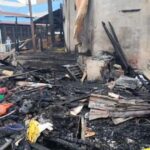 TKP kebakaran rumah wartawan di Kabanjahe, Kabupaten Karo yang menewaskan empat orang sekeluarga, Kamis (27/6/2024). (Foto: iNews)