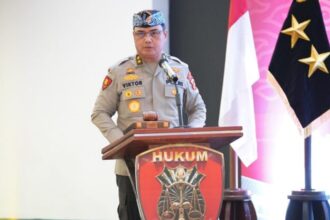 Kepala Divisi Hukum Polri Irjen Pol. Viktor Sihombing