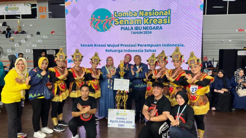 Tim Senam Kreasi Provinsi Sulawesi Selatan (Sulsel) berhasil meraih Juara I pada Kejuaraan Senam Kreasi Piala Ibu Negara 2024, yang berlangsung di GOR Soemantri Brodjonegoro, Jakarta, Rabu, 17 Juli 2024.