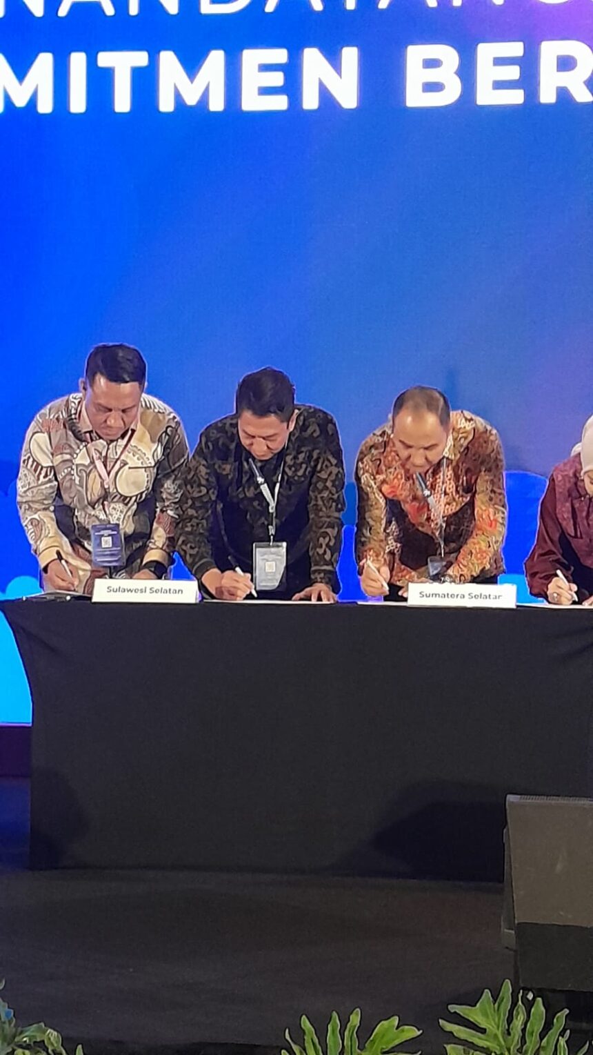 Penandatanganan Perjanjian Kerja Sama (PKS) BPH Migas dengan Pemerintah Provinsi (Pemprov) Nusa Tenggara Barat (NTB) dan Pemprov Papua Barat Daya. Foto: dokumen Humas bpmigas