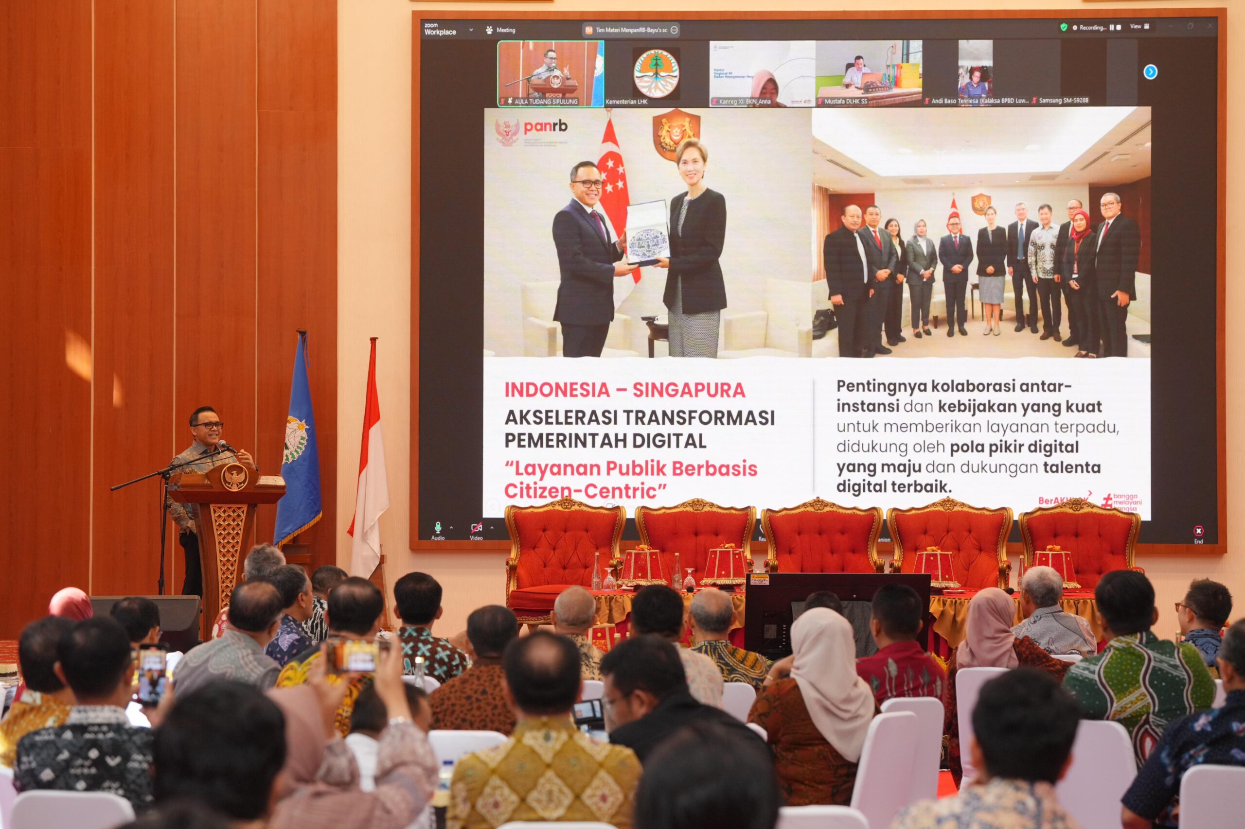 Menpan RB saat menjadi pembicara pada Seminar Nasional Ikatan Alumni Pimpinan Nasional (IKA) PIMNAS Lembaga Administrasi Negara (LAN) RI. Foto: dok humas