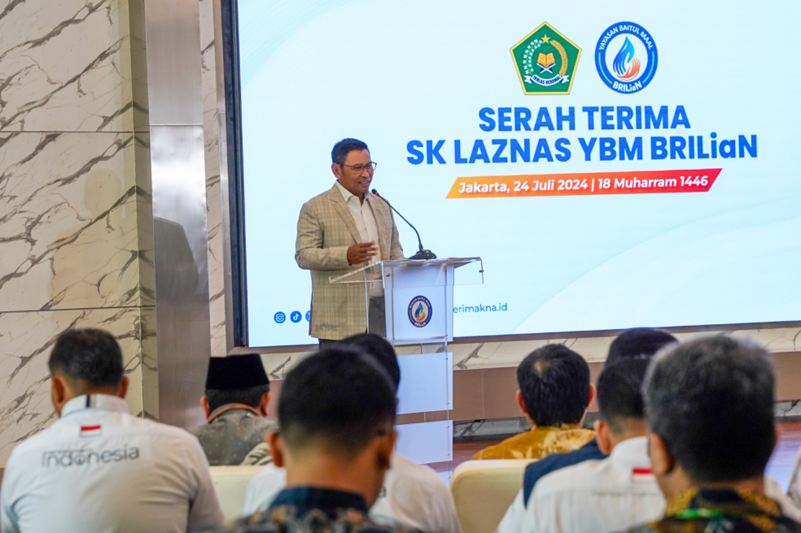 Kemenag RI Menyerahkan SK Izin Operasional Sebagai Lembaga Amil Zakat ...