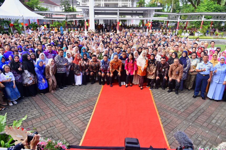 Suasana Hari Anak Nasional tingkat provinsi di runah jabatan Gubernur Sulsel berlangsung meriah. Foto: dok humas