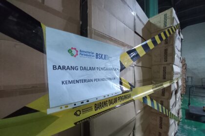 Badan Standardisasi dan Kebijakan Jasa Industri (BSKJI) Kemenperin telah melakukan pengawasan terhadap produk-produk elektronik yang beredar di Provinsi DKI Jakarta. Dari pengawasan tersebut telah diamankan sebanyak 25.257 unit speaker aktif yang tidak memiliki SPPT-SNI dengan nilai mencapai Rp10,2 miliar dari tiga perusahaan.