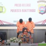 Polresta Bukittinggi merilis kasus pencabulan yang dilakukan dua oknum guru kepada santrinya. Foto: Polresta Bukittinggi