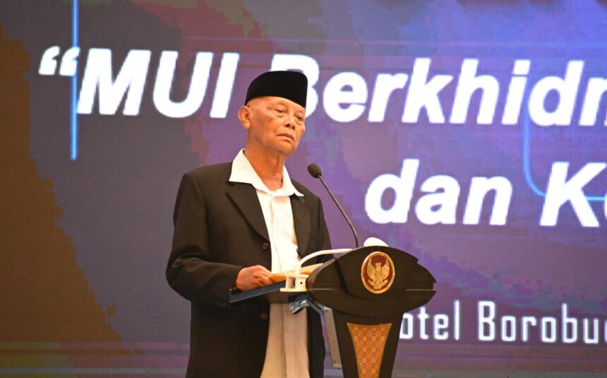 Ketua Umum Majelis Ulama Indonesia (MUI) Anwar Iskandar