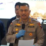 Kabidhumas Polda Jateng Kombes Pol Artanto saat mendampingi Dirreskrimsus Kombes Pol Dwi Subagyo dalam konferensi pers ungkap kasus Mafia Tanah di Mako Ditreskrimsus Polda Jateng