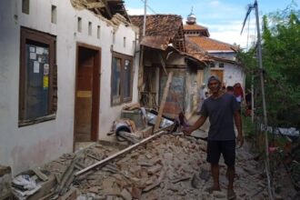 Rumah warga di Kabupaten Batang rusak akibat gempa. Foto: Tim Reaksi Cepat BPBD Kabupaten Batang