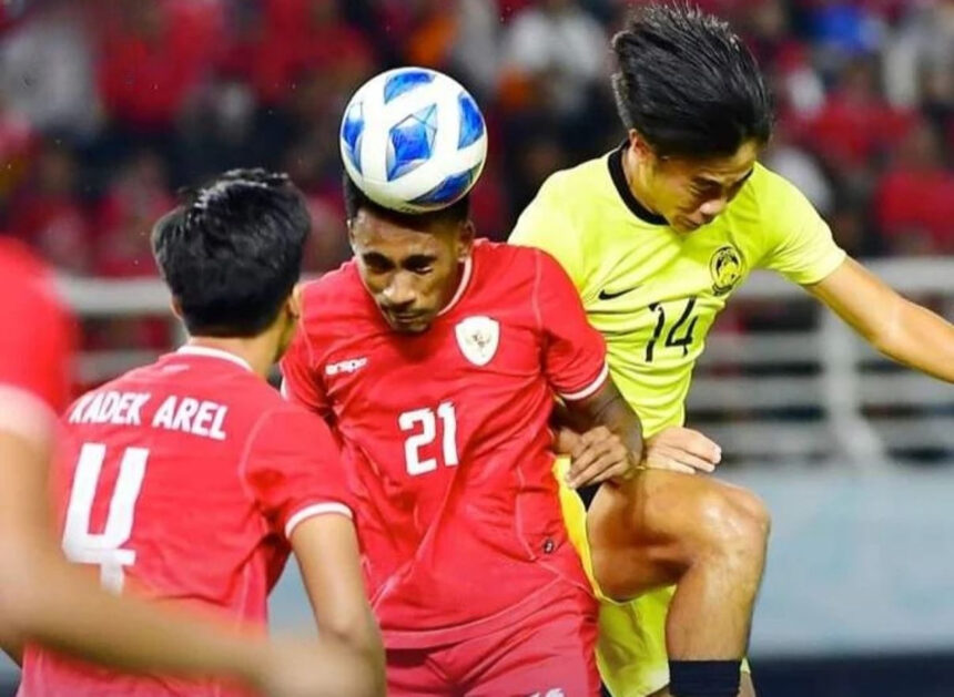 Laga Indonesia vs Malaysia di semifinal Piala AFF U-19 2024. Foto: Instagram @affu19championship