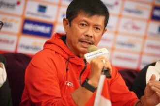 Pelatih kepala Timnas Indonesia U-19, Indra Sjafri, saat konferensi pers jelang laga AFF U-19. Foto: PSSI