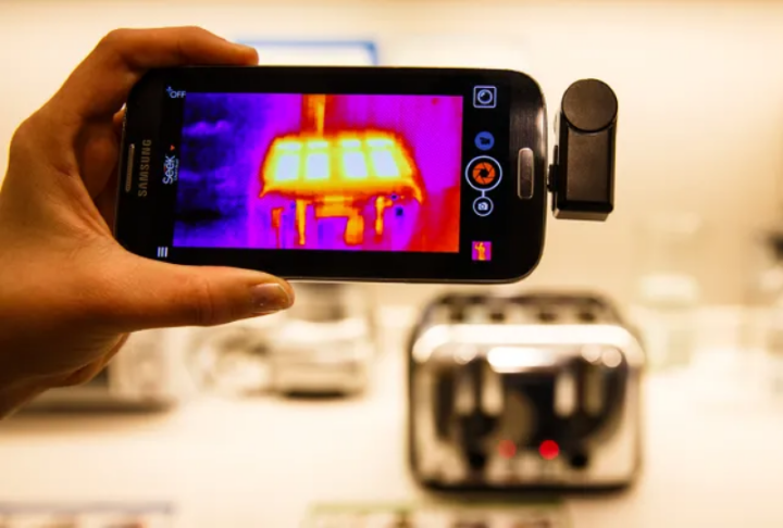 Ilustrasi kamera thermal. Foto: CNET