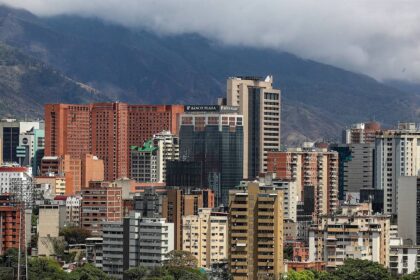 Tampak Kota Caracas, Ibu Kota Venezuela. Mereka menarik diplomatnya dari negara yang tak mengakui kemenangan Nicolas Maduro di pilpres negara itu. Foto: TASS