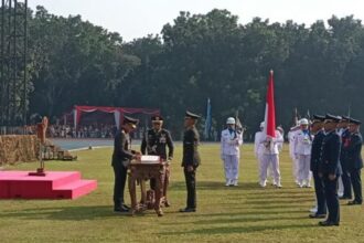 Panglima TNI Jenderal TNI Agus Subiyanto melantik 350 perwira karier pada hari ini Senin (22/7/2024). (Foto MPI).