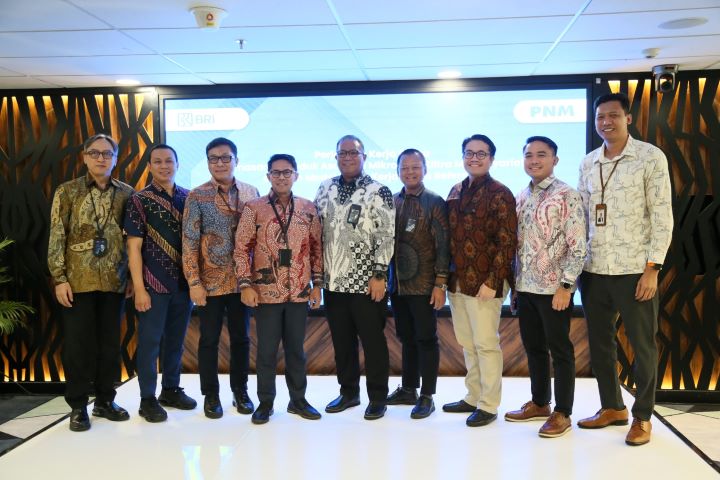 BRI Life dan PNM Bersinergi Tingkatkan Kesejahteraan Nasabah Ultra Mikro 2 pnm b