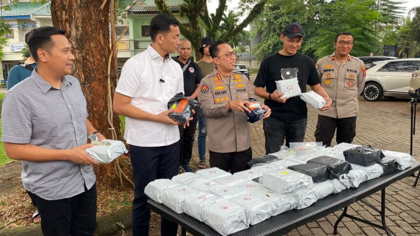 Pengungkapan kasus peredaran 45 kg sabu. Foto: dok. Polda Metro Jaya