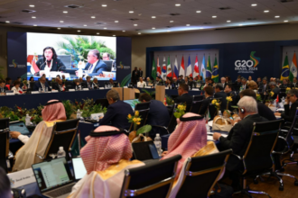 Menkeu Sri Mulyani saat pertemuan G20 antara Menteri-Menteri Keuangan dan para Gubernur Bank Sentral dari seluruh penjuru dunia di Rio de Janeiro, Brasil. Foto: kemenkeu