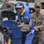 Seorang oknum satpol pp tega dorong pedagang roti di CFD Kota Medan. Foto: IG, @medsoszone (tangkap layar)