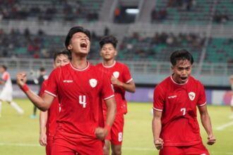 Pasukan Indra Sjafri itu menang telak dengan skor 6-0 pada laga perdana Grup A ASEAN U-19 Boys Championship melawan Filipina di Stadion Gelora Bung Tomo, Surabaya, malam ini. Foto: PSSI