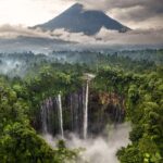 Air Terjun Tumpak Sewu Jawa Timur. Foto: AGORA Images/Hugo Healy