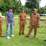 Pj Gubernur Sulbar, Bahtiar Baharuddin, berkunjung ke Desa Dungkait, Kecamatan Tapalang Barat, Kabupaten Mamuju, Sulbar.(foto dok pemprov Sulbar