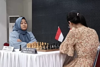 Pecatur putri Indonesia, WGM Medina Aulia Warda harus mengakui keunggulan WGM Vo Thing Kim Pung asal Vietnam dalam Dwitarung Internasional di ajang JAPFA Chess Festival ke-14/2024, Selasa (20/8/2024), di Gedung Serbaguna Senayan, Jakarta. Foto/ipol