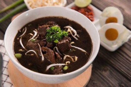 RAwon, makanan khas Jawa Timur. Foto: ferlistockphoto/istockphoto