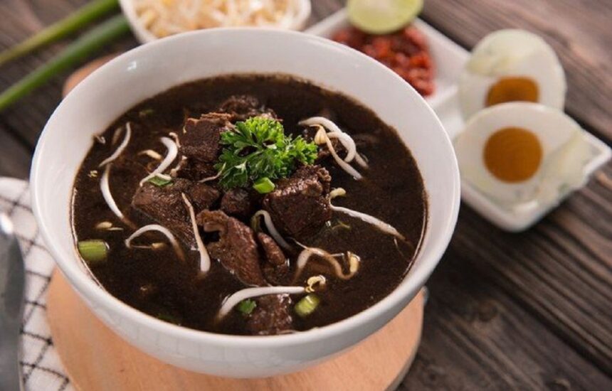 RAwon, makanan khas Jawa Timur. Foto: ferlistockphoto/istockphoto